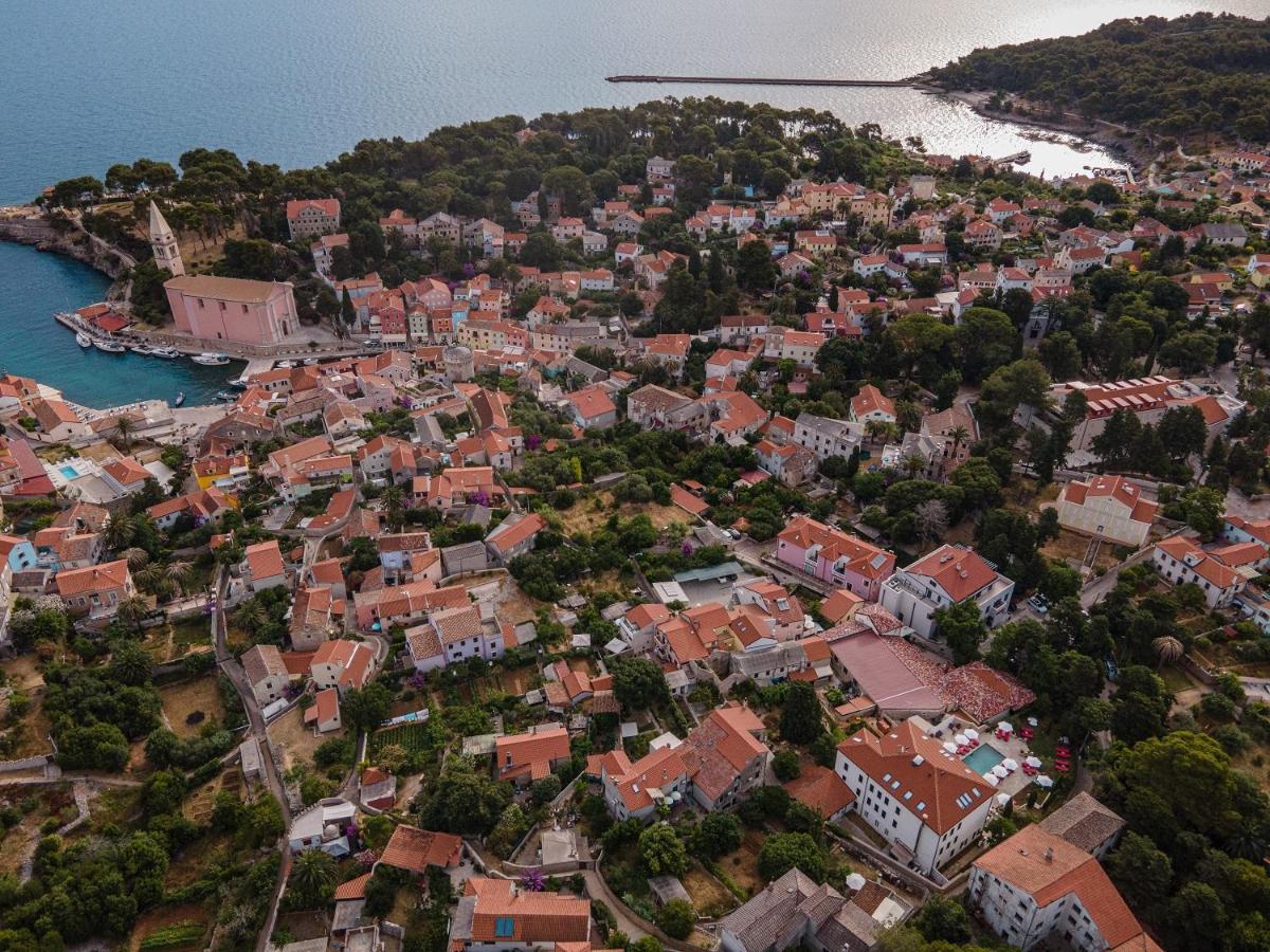 Dolphin Suites Veli Lošinj Exterior foto
