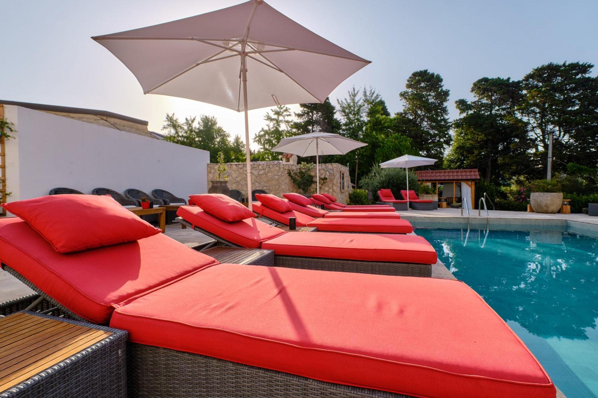Dolphin Suites Veli Lošinj Exterior foto